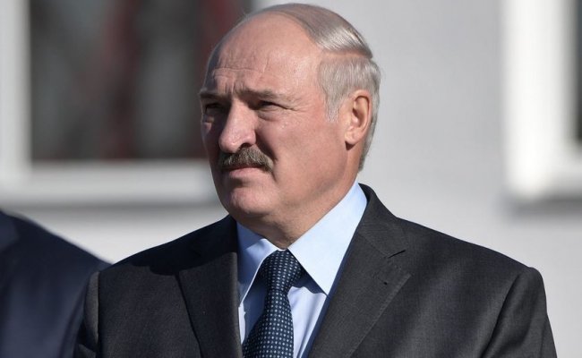 Лукашенко призвал молодёжь ответственно пройти «период смены поколений»