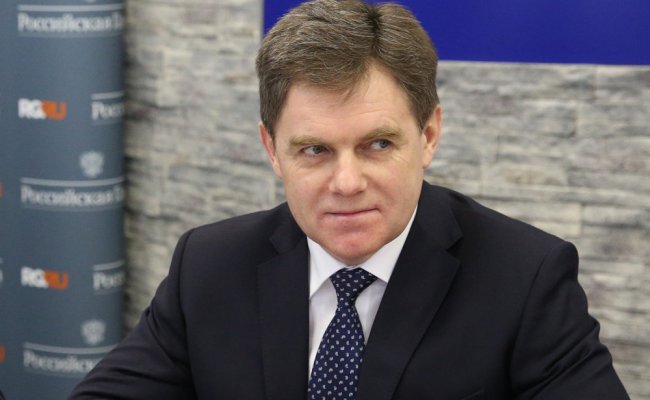 В правительстве не видят оснований для введения дистанционного обучения в школах