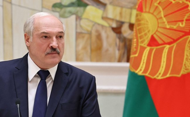 Белорусы доказали свою способность отстоять суверенитет страны - Лукашенко