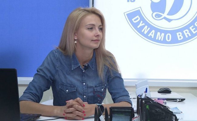 «Живет в камере с бомжами и моет им голову в раковине»: Стали известны условия содержания Ольги Хижинковой