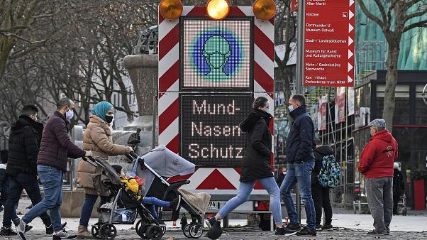 В Германии вводят жесткий карантин с 16 декабря