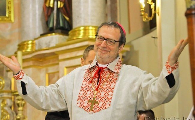 Спецпосланник Папы Римского Клаудио Гуджеротти прибыл в Минск
