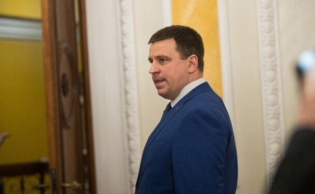 Премьер-министр Эстонии ушел в отставку из-за коррупционного скандала