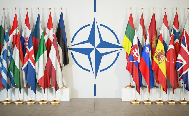 Генсек НАТО пообещал вражду Китаю и России