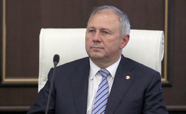 Румас из Лондона дал интервью, в котором опроверг свое занятие политикой
