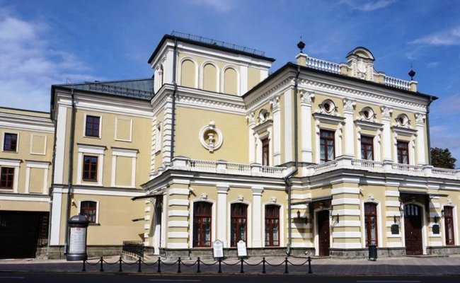 Минкульт: Купаловский театр начнет работу в начале марта