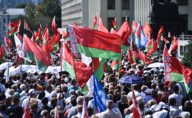 Белорусам предложили выбрать дату празднования Дня народного единства