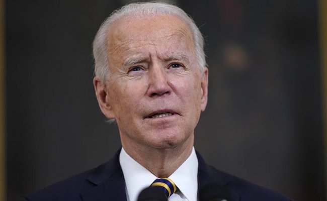 Байден отменил ограничения на въезд иммигрантам в США