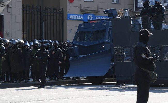 Балаба: ОМОН готов к новым акциям протеста в Минске