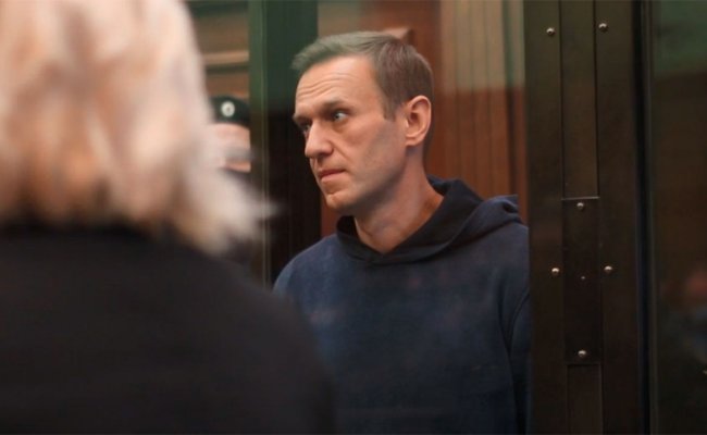 Навальный прекратил голодовку