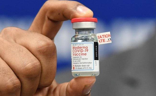 Американская вакцина от COVID-19 Moderna признана лучшей в мире