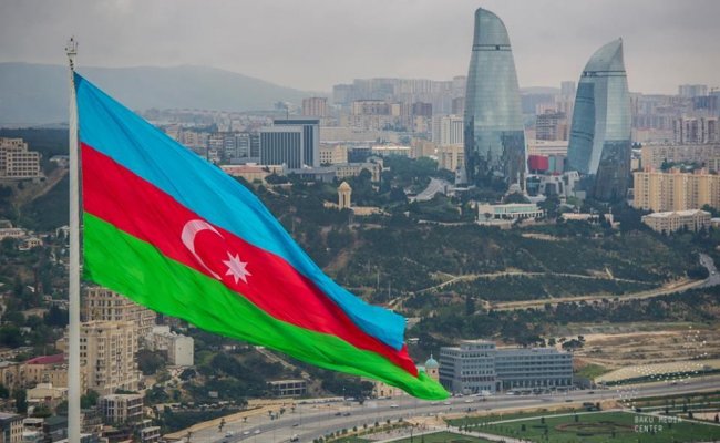 Азербайджан продлил действия карантинного режима до 1 августа