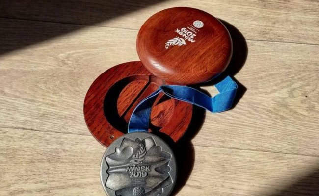 Тимановская выставила на аукцион серебряную медаль Европейских игр