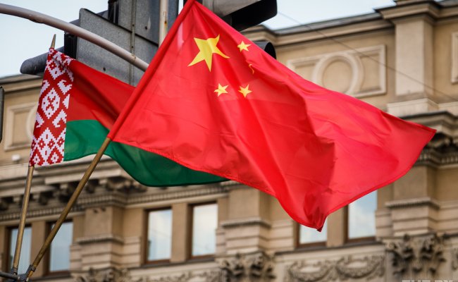 Китай передал МИД Беларуси безвозмездную помощь