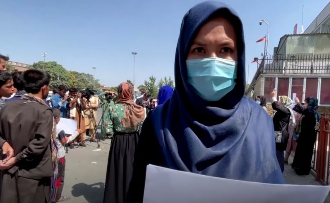 Талибы разогнали женский марш в Кабуле слезоточивым газом