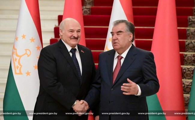 Лукашенко и Рахмон обсудили в Душанбе ситуацию вокруг Афганистана
