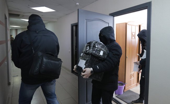 Силовики побывали с обысками в крупной компании по таможенным и логистическим услугам