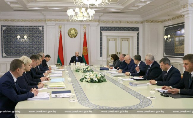 Лукашенко напомнил Совмину о дополнительной добровольной пенсионной программе