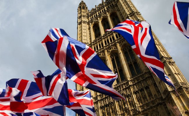 Великобритания запретила въезд в страну гражданам ЕС без загранпаспорта