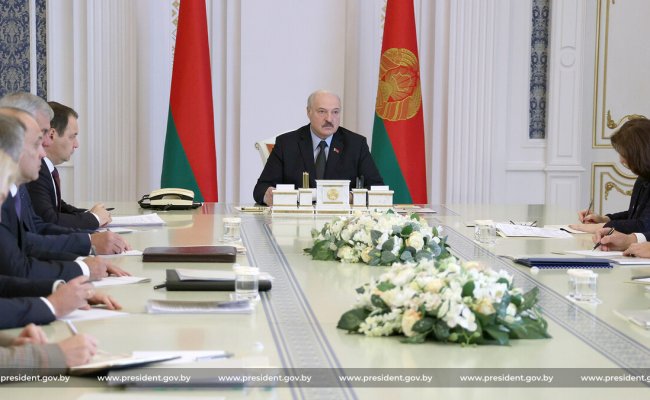 «Будет вам итальянская забастовка»: Лукашенко пообещал проверить выполнение госорганами его поручений