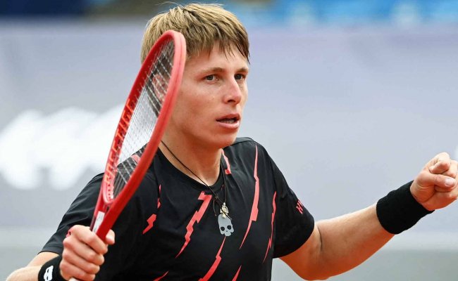 Теннисист Ивашко отказался от участия в «Кубке Кремля»