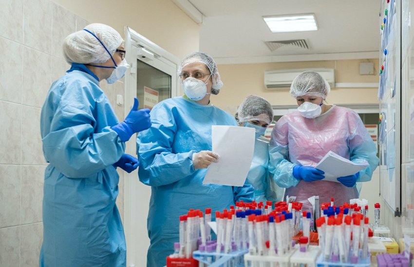 В Беларуси с начала пандемии от коронавируса скончались 4466 человек
