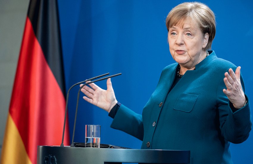 Меркель не исключила экономические санкции против Беларуси из-за миграционного кризиса
