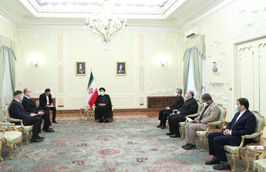 Посол Беларуси вручил президенту Ирана верительные грамоты