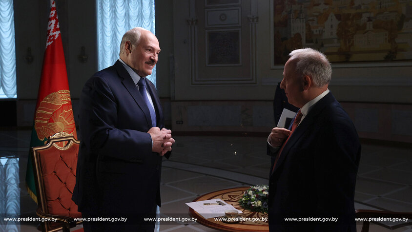 Лукашенко обвинил польских силовиков в нарушении госграницы во время стычек с беженцами