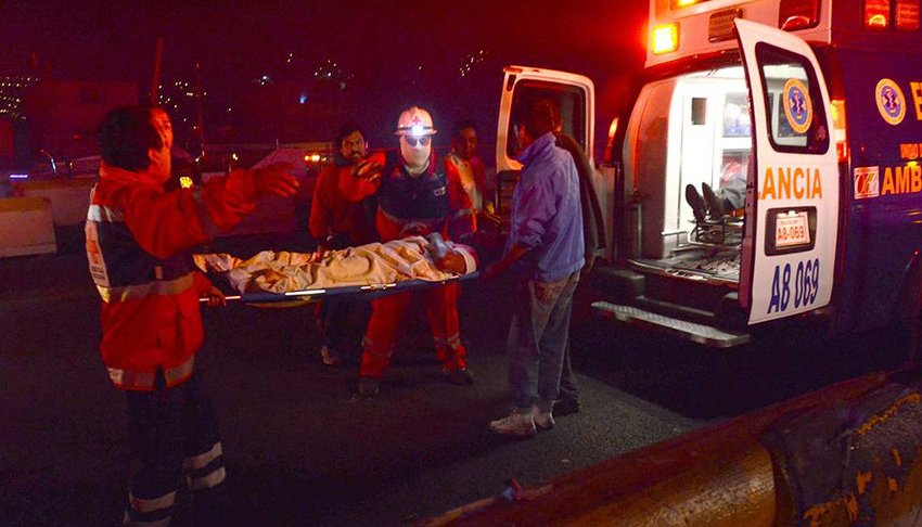 В Мехико грузовик въехал в автомобили: погибли 19 человек
