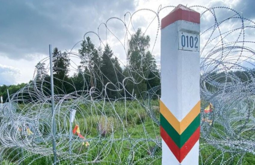 Литва начала стягивать дополнительные силы к границе с Беларусью