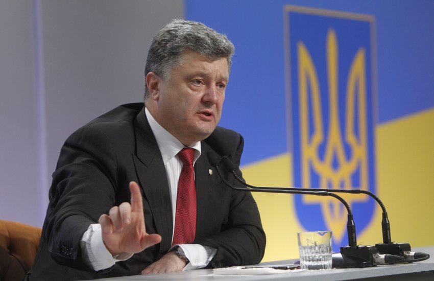 Порошенко призвал немедленно развернуть войска Украины на границе с Беларусью