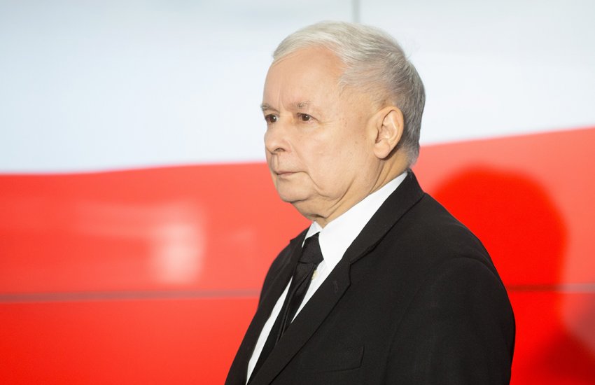 Экс-премьер Польши: Войны с применением оружия между Польшей и Беларусью не будет
