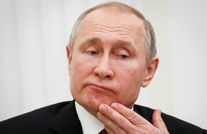 Путин ревакцинировался от COVID «Спутником Лайт»