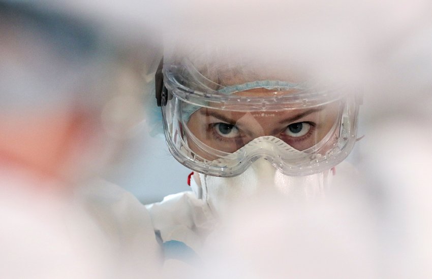 Снижение заболеваемости коронавирусом фиксируют медики в Беларуси