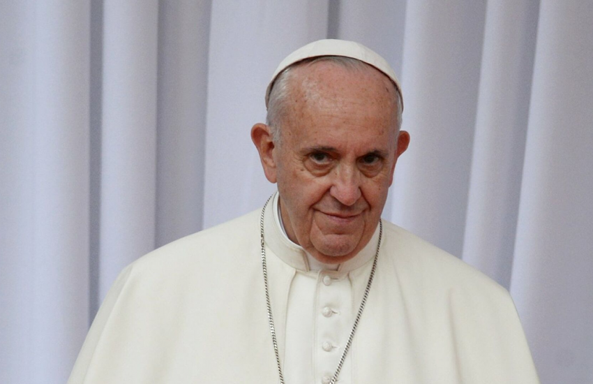 Папа Франциск выразил озабоченность ситуацией с мигрантами в Беларуси