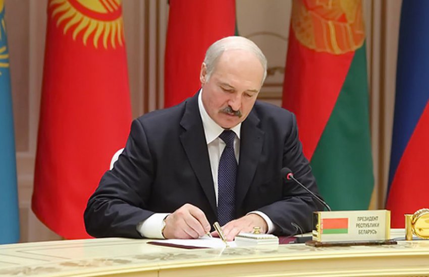 Лукашенко подписал директиву о развитии отношений с Китаем