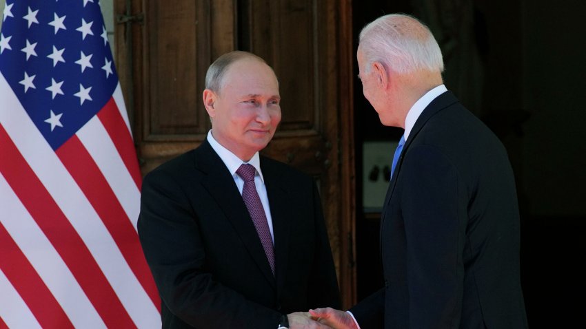 Путин предложил Байдену обнулить все накопившиеся ограничения на работу посольств