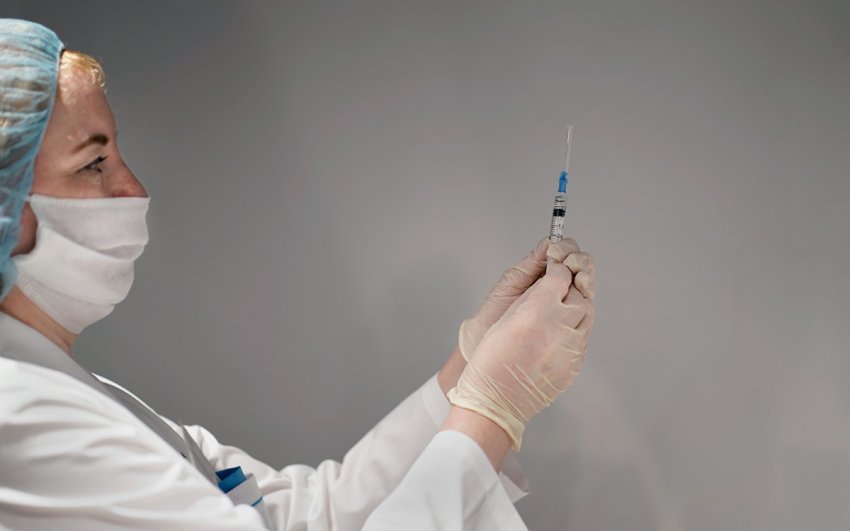 Создатели препарата Pfizer прогнозируют ежегодную ревакцинацию в будущем