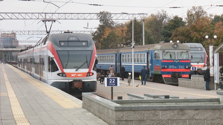 БЖД запустит дополнительные поезда в период новогодних праздников