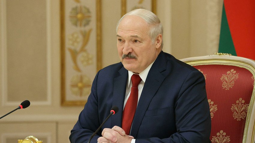 Референдум по Конституции пройдет в Беларуси во второй половине февраля - Лукашенко
