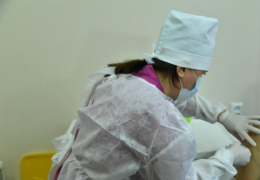 В Беларуси впервые выявлен штамм коронавируса «омикрон»