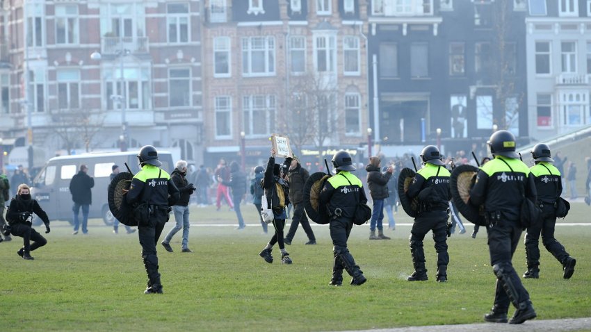 В Амстердаме запретили проводить акцию против ковид-ограничений