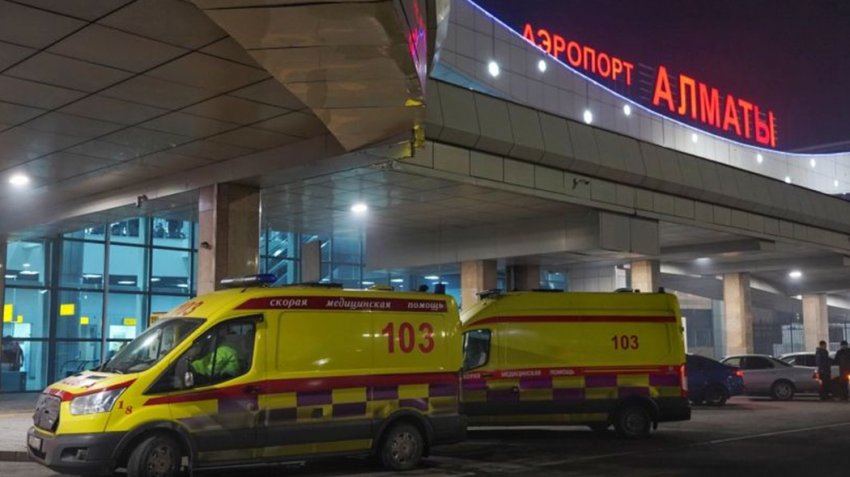 Два аэропорта Казахстана приостановили работу