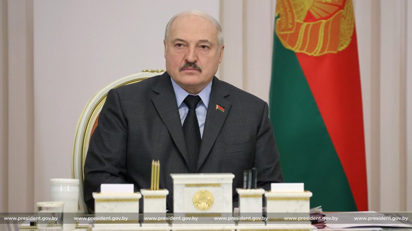 Лукашенко призвал Совмин повышать благосостояние белорусов через цифровую сферу