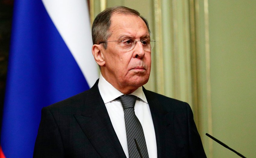 Лавров: НАТО может начать наращивать силы у границ с Россией