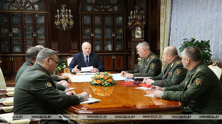 Лукашенко рассказал, когда и где пройдут военные учения Беларуси с Россией