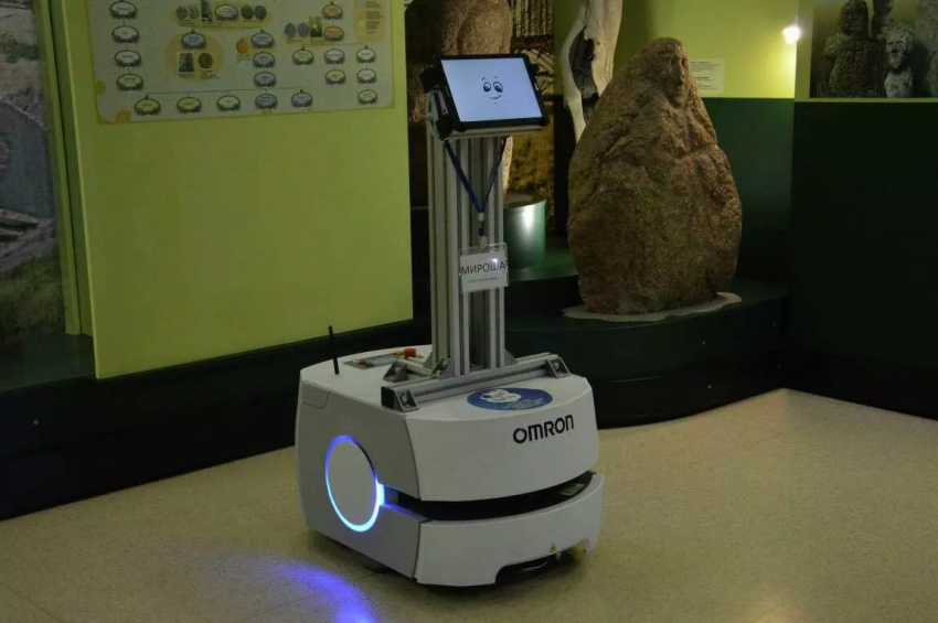 В брестском музее появился первый в Беларуси робот-экскурсовод