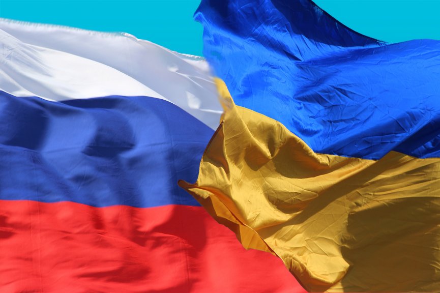 На матче с Россией украинские фанаты призывали убивать русских и складывать их трупы