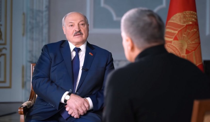 Лукашенко заявил, что признает статус Крыма при необходимости